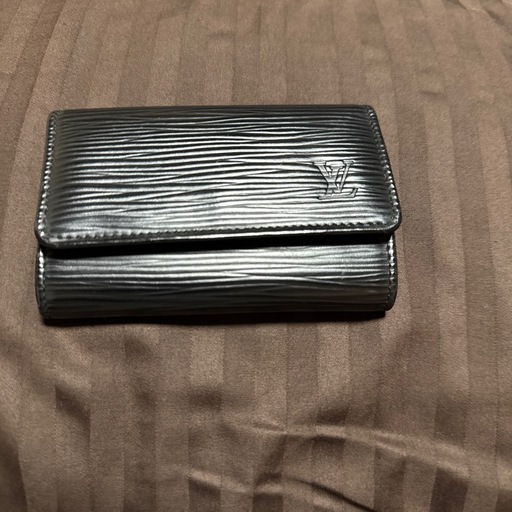 ルィヴトン　エピキーケース黒
