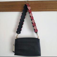 【新品未使用タグ付き】NINE WEST ショルダーバッグ 黒 ハートの画像