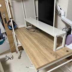 【予約中】pcデスク6ヶ月未満使用の画像