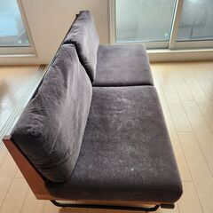 【引取限定/名古屋市熱田区】 a.depeche アデペシュ 3人掛けソファ ウォールナット×ファブリック（ダークブラウン） ✨定価160,320円｜特定日引取で8,000円OFF✨ [Local Pickup Only / Atsuta-ku, Nagoya] a.depeche 3-Seater Sofa Walnut × Fabric (Dark Brown) ✨Original Price: ¥160,320｜¥8,000 OFF on Limited Dates✨の画像