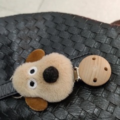 帽子クリップ🎩 携帯便利なキャップホルダー👜 旅行やお出かけに最適！帽子の落下防止＆バック掛けアクセサリーの画像
