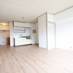 【春日市光町】室内リノベーション済✨白を基調とした広々2L…
