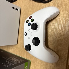 Xbox seriesX 1TB デジタルモデル　ワイヤレスヘッドセット付き！の画像