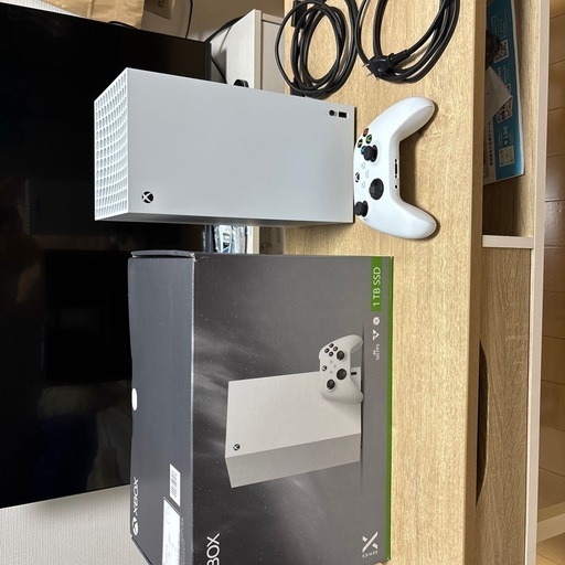 Xbox seriesX 1TB デジタルモデル　ワイヤレスヘッドセット付き！