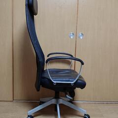 IKEA イケア 人気商品 MARKUS マルクス オフィスチェア キャスター付き
の画像
