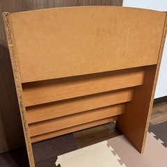 絵本棚の画像