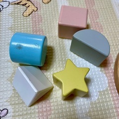MilkyToy  型はめパズル　木製おもちゃの画像