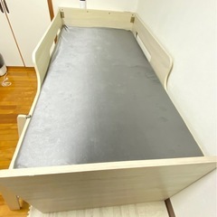 ベッドの画像