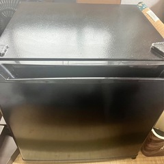 アイリスプラザ　ミニ冷凍庫　32l　　の画像