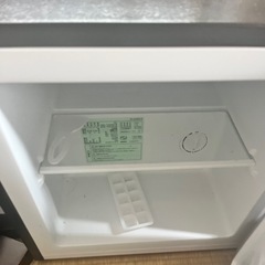 アイリスプラザ　ミニ冷凍庫　32l　　の画像