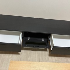 テレビボードの画像