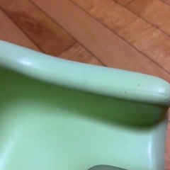 ベビーチェア　テーブル付き、カリブの画像