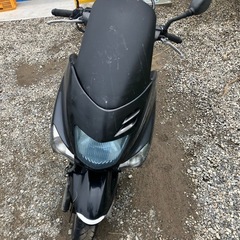 ヤマハ マジェスティ125fi 
不動の画像
