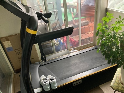 おまけ追加しました。
Livestrong LS8.0 トレッドミル