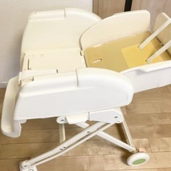 アップリカ　ハイローベッド＆チェアの画像