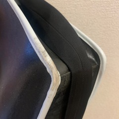 HEVEAヘビア リサイクルタイヤメッセンジャーバッグ
の画像