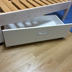 ベッド下収納の画像