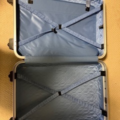 キャリーケースの画像