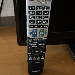 テレビ(シャープのAQUOS) 32インチ リモコン付の画像
