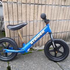 ストライダー　青の画像