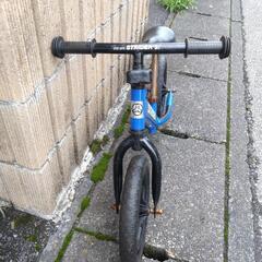 ストライダー　青の画像