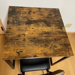 ダイニングテーブル
(机&イス)の画像