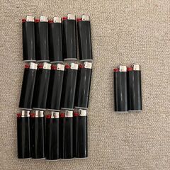 bic 使い捨て ライター 17点 着火済みの画像