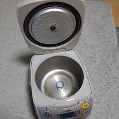 炊飯器 5.5合炊き タイガー 内釜なしの画像