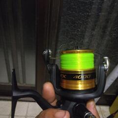 SHIMANO  4000番  リールの画像