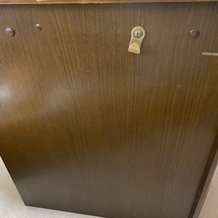 イトーキ学習机2台の画像