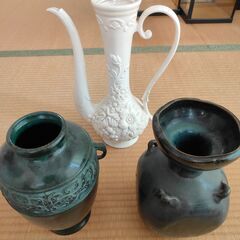 陶器製 花びんの画像
