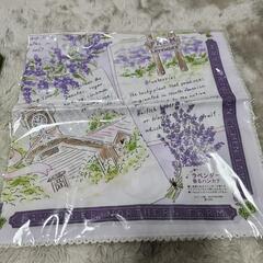 フォトフレームとハンカチのセットです。の画像