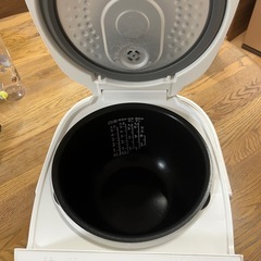 炊飯器の画像
