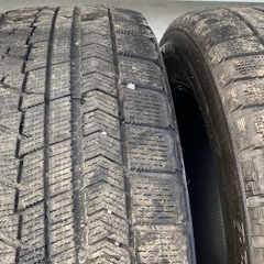 BRIDGESTONE ブリジストン　スタッドレス　VRX 225 55 17 ４本セット　無料の画像