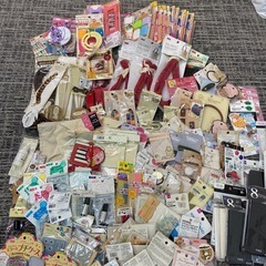 ハンドメイド  材料 素材 いろいろ 大量の画像