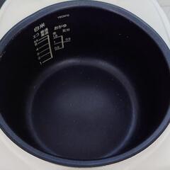 電子炊飯ジャー(炊飯器)の画像