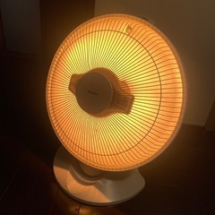 ハロゲンヒーター譲りますの画像