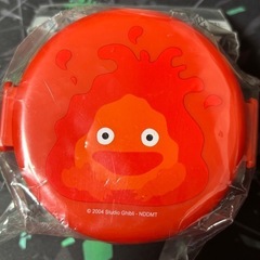 スケーター　抗菌丸型ランチボックス 2段　ハウルの動く城　カルシファーの画像