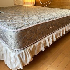 ホテル仕様のBIG
サイズのベット一式（中古美品 ）の画像