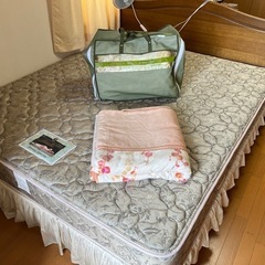 ホテル仕様のBIG
サイズのベット一式（中古美品 ）の画像
