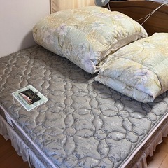 ホテル仕様のBIG
サイズのベット一式（中古美品 ）の画像
