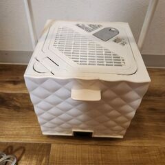 スチーム加湿器　キューブ型　ZOJIRUSHIの画像