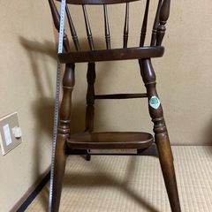 ダイニングテーブル用赤ちゃん椅子の画像