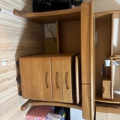 カリモク学習机の画像