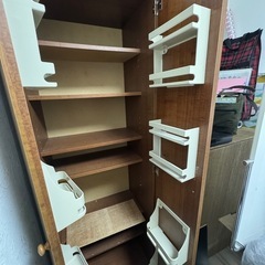 木製戸棚の画像