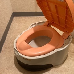 コンビ　洋式おまるでステップ　※値下げ交渉可の画像