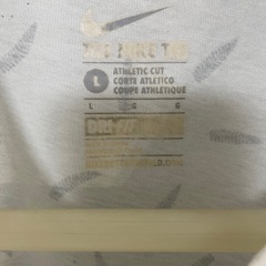 ナイキ ドライフィット ビーミス ポケットTシャツ NIKESB DRI-FITの画像