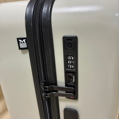 スーツケース　キャリーバッグの画像