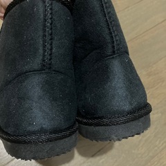 ムートン黒の画像