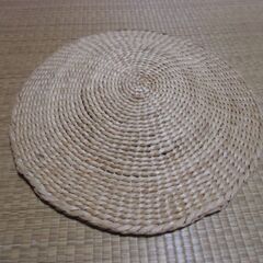 円形 草マット 夏向き 敷物 座布団 1枚 お譲りします。＊石川県＊美川より＊期間限定の画像